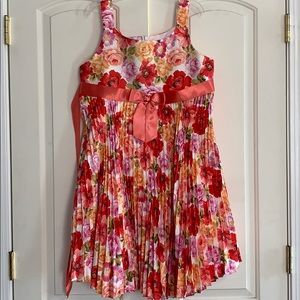 Flowery Ruffled Dress w Bow Never Worn